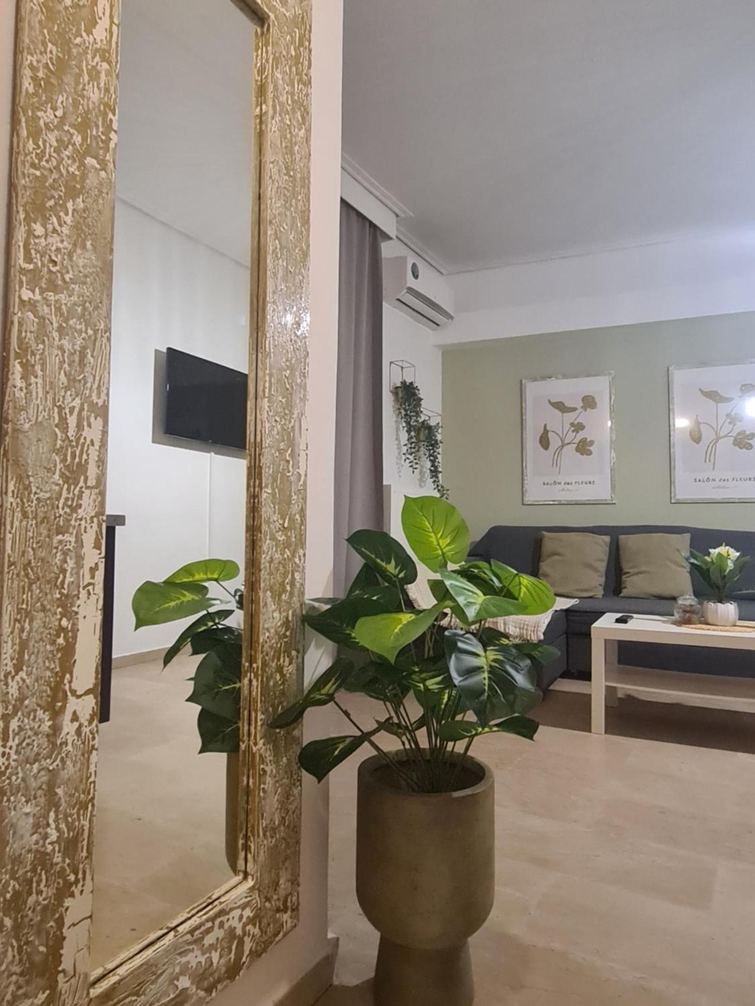 Apartment In The Heart Of The City 3A 拉里萨 外观 照片